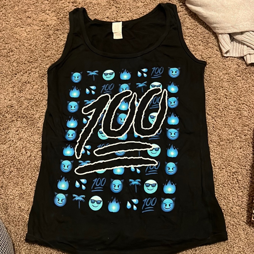 100 emoji tank